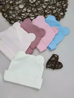 Шапочка з вушками для новонароджених. Шапочка з вушками для новонароджених.